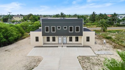 #1 BRAND NEW 3 BED 3.5 BATH DUPLEX -  LOOKOUT GARDENS