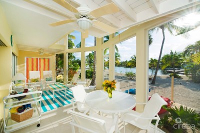 ISLAND HOUSES AT RUM POINT