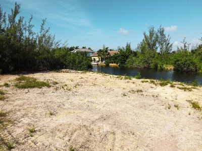 Grand Cayman Estates - Canal Front Home Lot